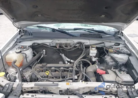 2009 Mercury Mariner I4 z USA, uszkodzony, nr VIN 4M2CU81739KJ24898